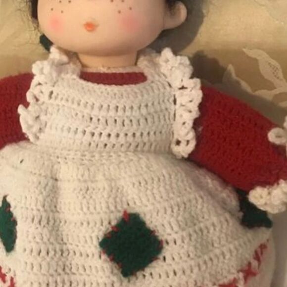 Vintage Crocheted Handmade Knitted Yarn Retro STRAWBERRY SHORTCAKE Doll - Picture 10 of 11